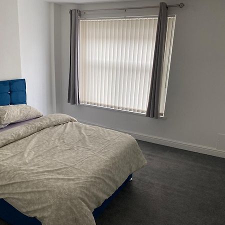 Stoke-on-Trent Marvellous Room 2 מראה חיצוני תמונה